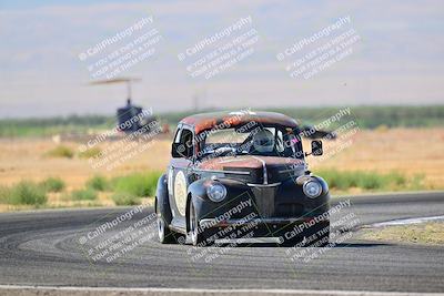 media/Sep-29-2024-24 Hours of Lemons (Sun) [[6a7c256ce3]]/Sunrise (1115a-1130a)/